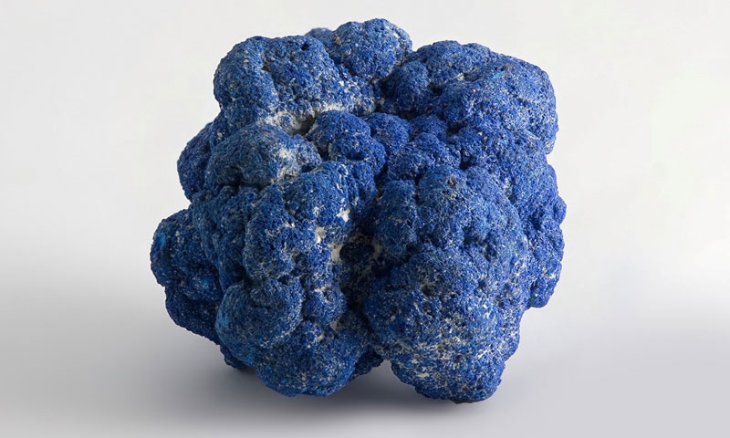 Azurite a kind of copper oxide ore