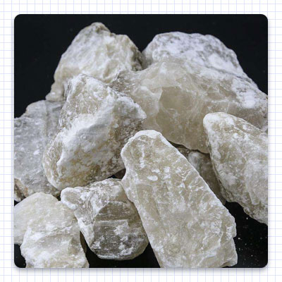 Gypsum (or common) ore