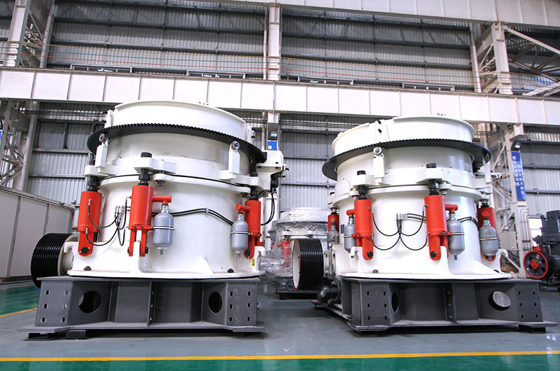 Cone crusher for secondary iron ore crushing