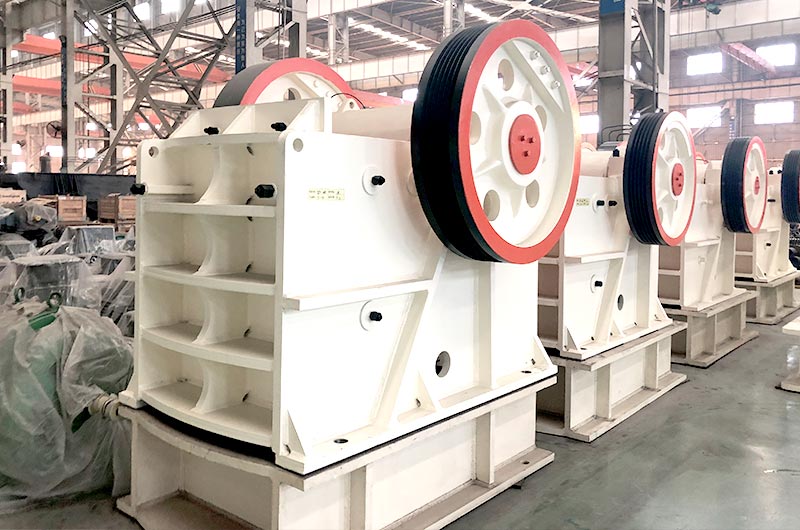 Granite jaw crusher