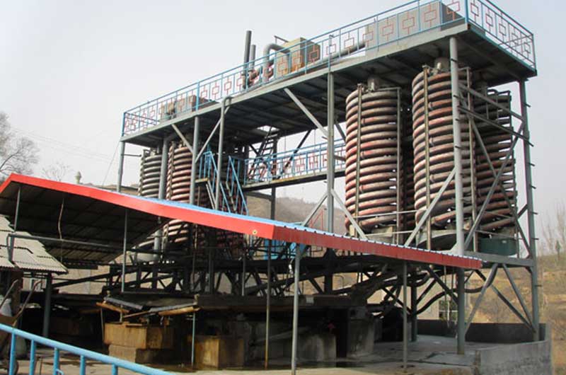 Spiral chutes on the working site