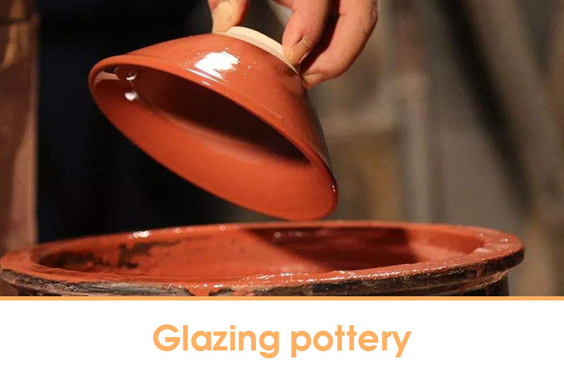 Glazing pottery