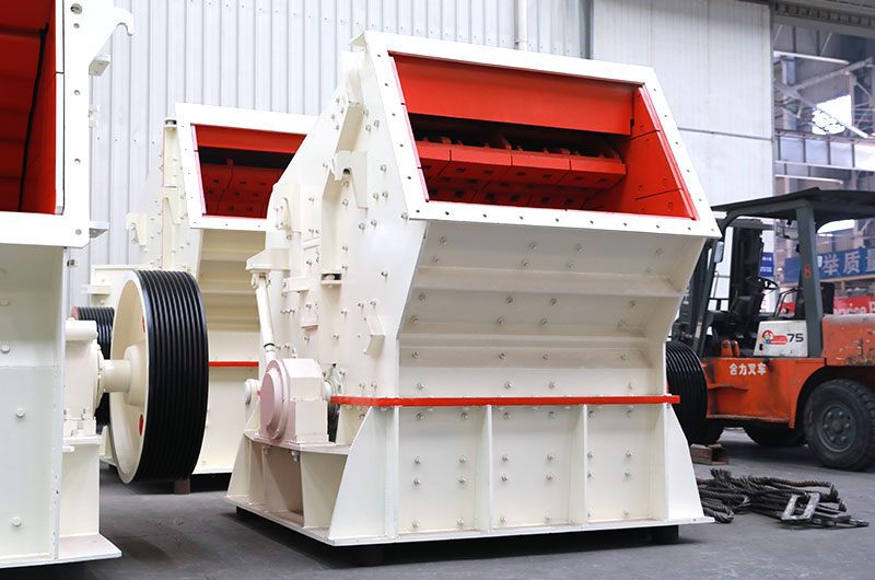 Calcite impact crusher