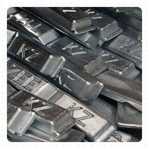 The use of zinc - zinc alloy