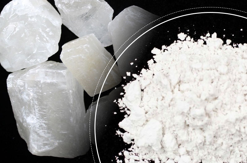 Controlling cement composition and loss on ignition with calcite