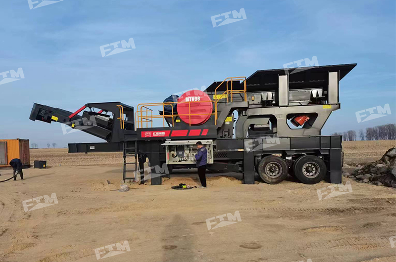 Portable concrete crusher