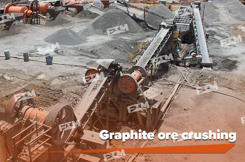 Graphite ore crusher