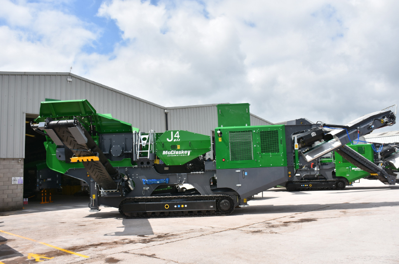Mobile crusher in McCloskey International