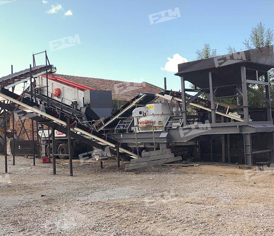 Mobile VSI crusher in Bolivia
